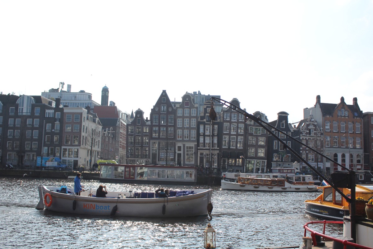 The Dancing Houses