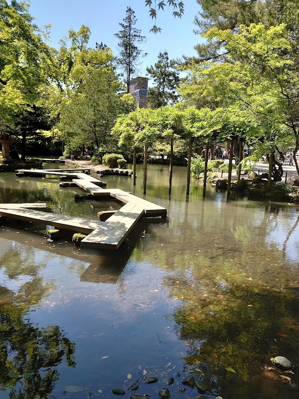 Oyama Shrine Garden